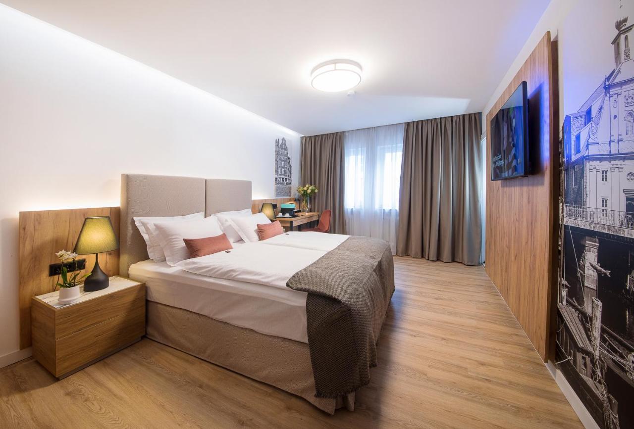 Gaestehaus Zum Roten Hahn Lüneburg Екстериор снимка