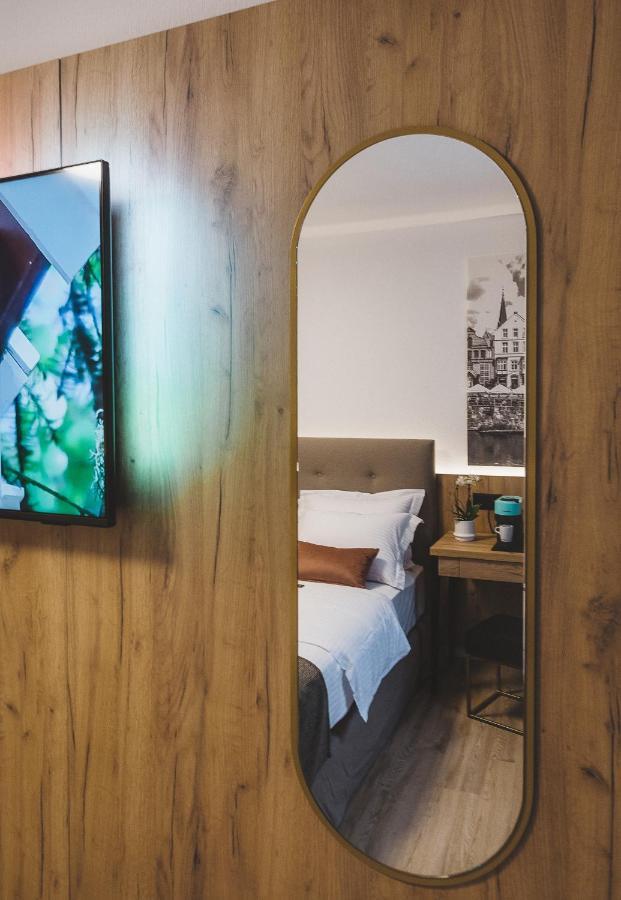 Gaestehaus Zum Roten Hahn Lüneburg Екстериор снимка