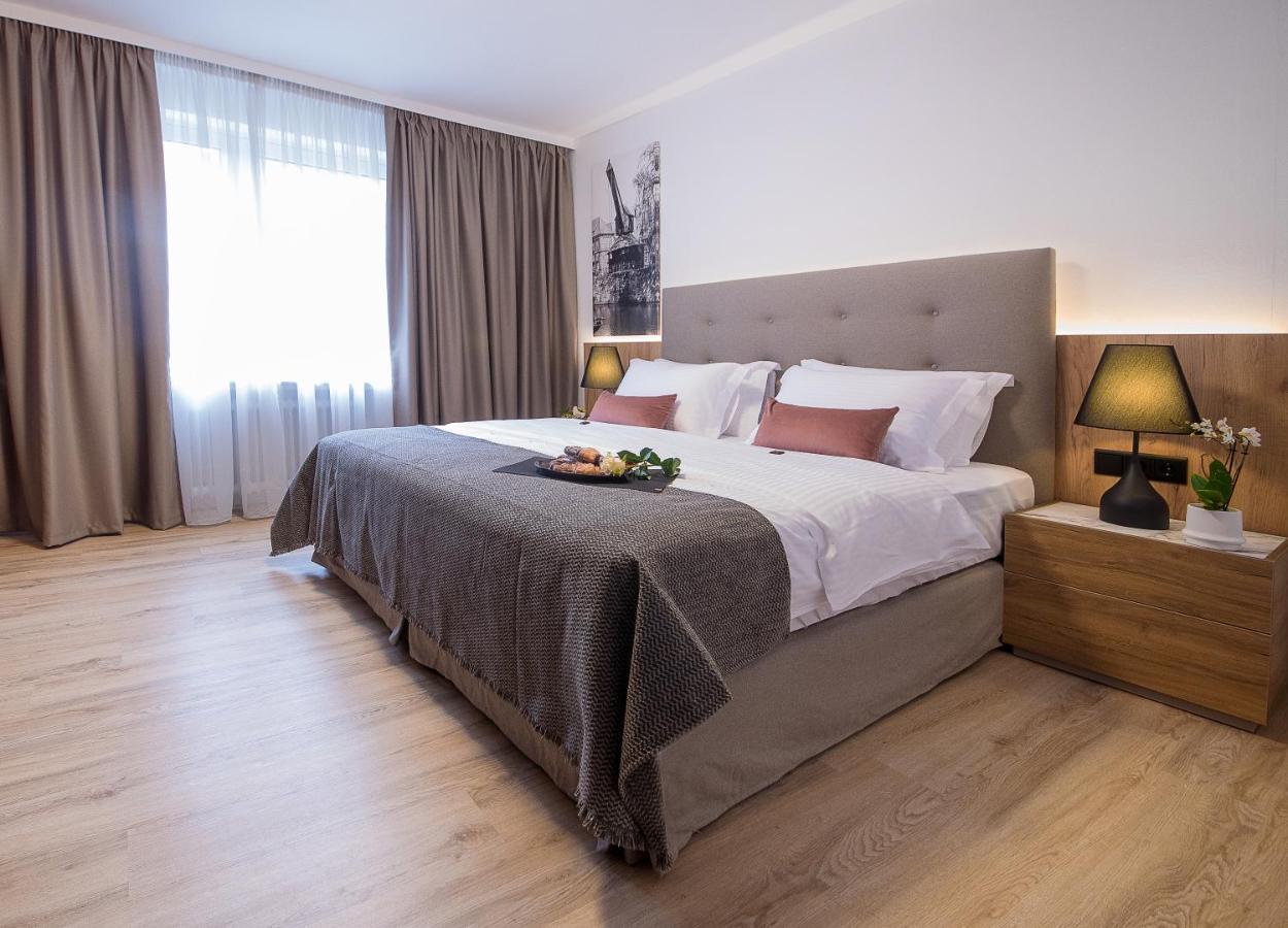 Gaestehaus Zum Roten Hahn Lüneburg Екстериор снимка